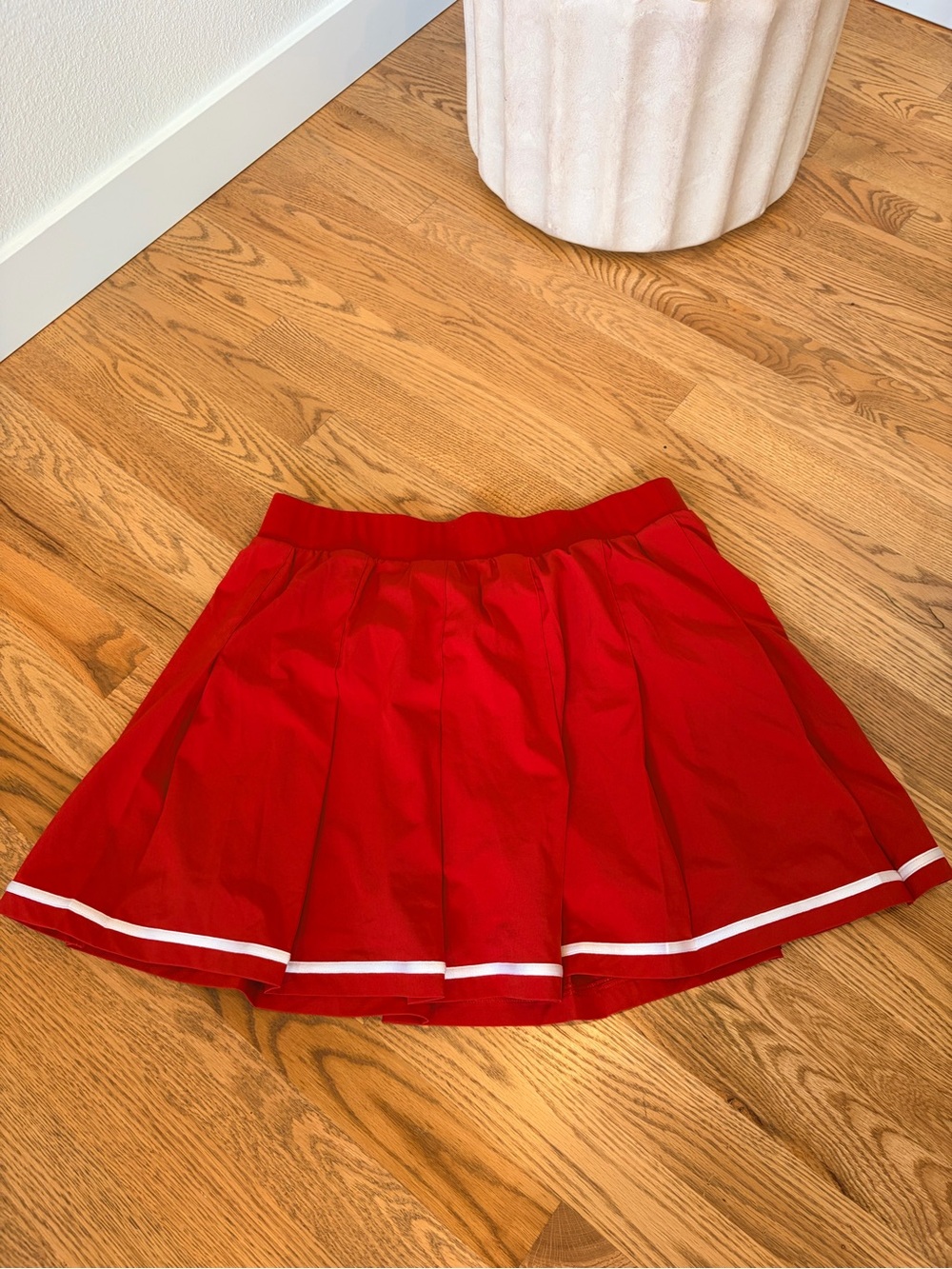 Varley golf/tennis skirt 16”